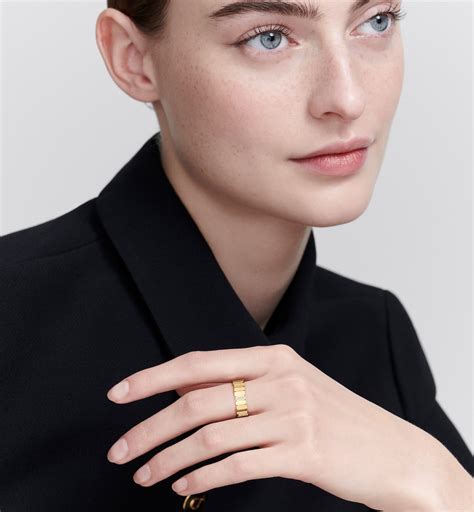 dior ring says dior|dior ring used.